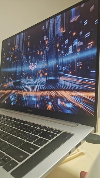 ✨ 一招搞定杂乱多图!超简单PPT动画教程还在为多图排版头疼?😩 横图竖图混搭,怎么摆都不协调?
教你一个超简单的动画效果 ✨ 无需复杂排版,保留一张主图居中,其余图片设置放大移动动画,自动环绕!
轻松化解图片杂乱难题,让你的演示文稿更吸睛!跟着步骤学起来👉#ppt #ppt模板 #ppt接单#创意ppt #大学生ppt