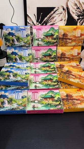 带唐诗宋词的纸巾也太特别了吧!家里有小学生的真的很适合,看见都忍不住读一下!#纸巾#手帕纸#纸巾推荐#唐诗宋词纸巾