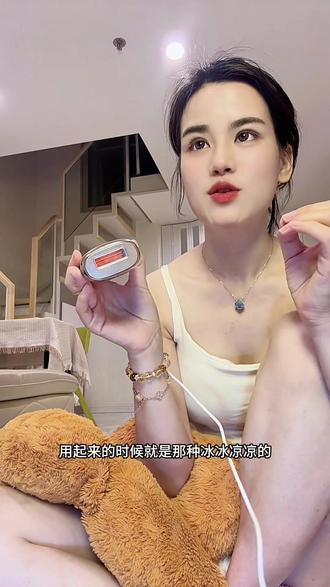 自己这样脱方便还省事#脱毛仪 #脱毛仪测评 #冰点脱毛仪 #脱毛好物分享