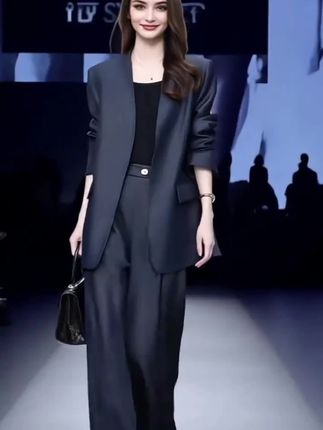 #职场穿搭#气质女神范儿 #高级感穿搭 #级优雅气质#穿出自己的风