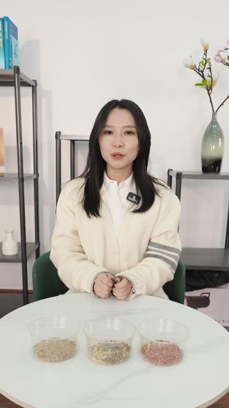 如何给玄凤配粮 新手也能学会哦
#鹦鹉#宠物#鹦鹉日常#抖in萌宠计划#萌宠出道计划