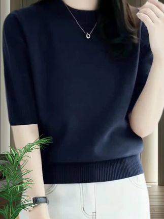 2025年秋季新款圆领中袖打底衫女士套头宽松遮肉设计内搭上衣#洋气减龄 #时尚潮流穿搭 #宽松有范 #女人味十足 #面料舒适透气