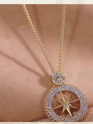 铜合金项链 ,项链女轻奢小众设计感星芒吊坠项链,长款高级感毛衣链配饰#合金项链#吊坠项链#毛衣链#时尚项链#网红项链