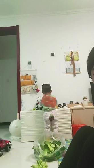 掐大腿里应该是东北人的普遍揍娃儿方法吧😄😄#调皮捣蛋的小家伙 #调皮小捣蛋 #调皮 #调皮的熊孩子 #调皮蛋