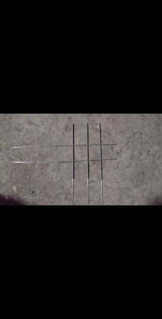 今天 ,我用五根仙女棒做一个爱心形。