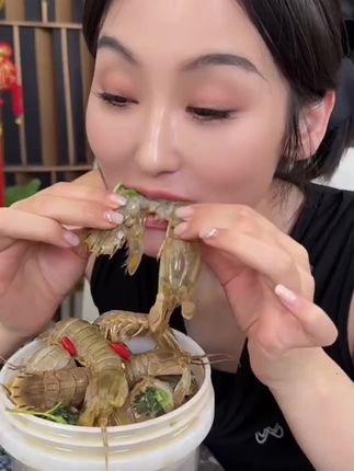 巨好吃的生腌皮皮虾 #船小宇