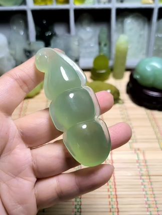 #天然岫玉精品高冰手工雕刻福豆佛豆连中三元四季平安手把件玉雕作品#玉石魅力 #纯手工雕刻 #私人制定 #岫玉原产地 工厂店自营店源头厂家源头厂家#