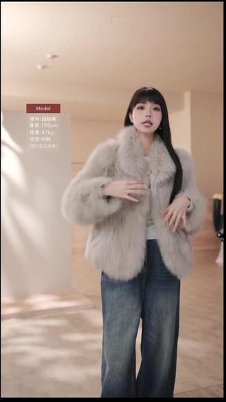 冬天再也不怕冷!这款狐狸毛皮草外套太暖和了