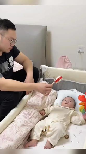 #传统拨浪鼓#婴儿玩具#哗啦棒#手摇铃#好物推荐 0-3个月宝宝益智可咬抓握玩具