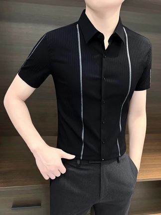 冰丝衬衫男装夏季薄款暗条纹短袖#简约大气 #冰丝衬衫 #条纹衬衫 #潮男穿搭