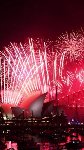 史上规模最大跨年烟花秀在悉尼上演,迎接2026新年 #热点新闻事件 #热点话题