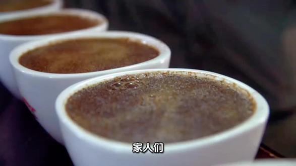 家人们!瑞幸【典藏特调全国上线】系列只要13块9!原价22的绯色月光和维也纳咖啡任选,这价格真的太亲民了!店里服务特别贴心,位置也很好找,环境又舒服,关键是咖啡口味超惊艳!这可是年度特调才有的福利,刷到赶紧先囤上,到店直接喝,不用预约!#瑞幸咖啡全国通用 #舌尖上的中国奶茶版 #瑞幸咖啡门店 #团购优惠