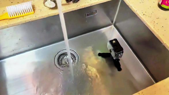 1000大洋买了大疆action4不知道怎么拍,试试下水效果 #大疆action4 #运动相机