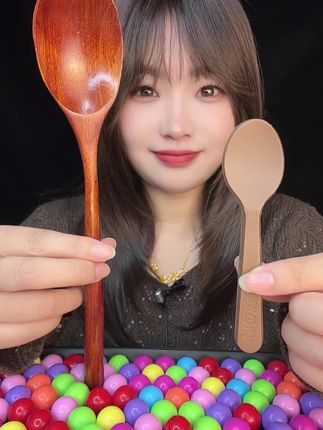 #网红糖果  #园园来啦 #公主买零食是不需要说话的#懂事的对象已经在准备假期零食了#新奇零食测评