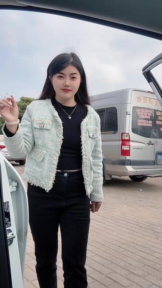 祝贺我的好朋友、情舒、格格的乡村大舞台盛大开幕!
12月14号下午5点,我们一起相约浙江永康古山胡库(库川情舒乡村大舞台)咱们不见不散!
账号已经@库川情舒(乡村大舞台) 大家记得关注哦❤️