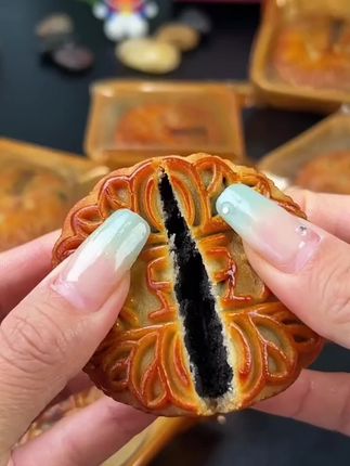 皇双皇酒家 750克广式黑豆沙月饼,散装礼盒装广州老式糕点传统中秋#传统糕点 #广式黑豆沙月饼 #皇双皇月饼 @小店随心推 @DOU+上热门
