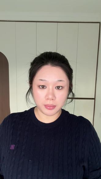 有没有可能你离化好眉毛就差这一个技巧
化不好眉毛是手的问题吗?
是不够苦练的原因吗?
找准适合自己的技巧
咱们一起变漂亮
#眉毛#画眉毛 #画眉教程 #美妆 #单眼皮眼妆