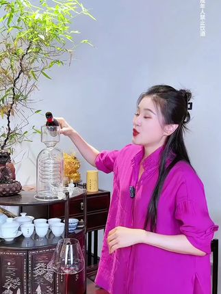 【中国生产】玛莎诺娅坡地红葡萄酒半甜型晚安小酒14度187ml整箱-B1#坡地半甜红 #半甜红葡萄酒#晚安小酒 #微醺#小酒喝起来