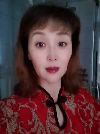 #岁月匆匆一转眼就老了 #时光一去永不回 #人生苦短善待自己 #祝福大家都平安健康幸福快乐