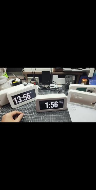 鼠标的问题解决了,充电的问题也解决了。就叫它手机时钟2.0。#藏手机神器#时钟手机#隐藏式充电宝#充电宝大王