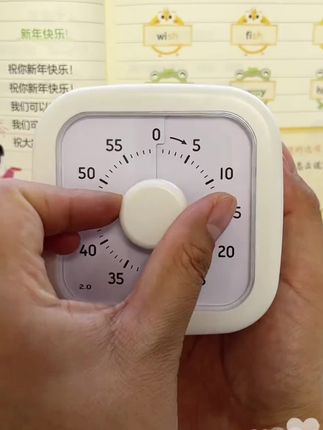 暑假期间是培养孩子时间管理意识好时机,改掉拖拉坏习惯,这个计时器一定要给她安排上,不管是晨读还是练字做作业,定个时间更能提高学习效率,培养自律的好习惯!#计时器 #自律#暑假作业 #暑假自律学习 #二升三年级