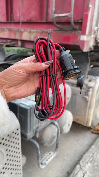 不限流的点烟器线,加粗纯铜线,带纯铜母座,12v24v通用,350瓦以内的电器都能使用#汽车货车用品 #货车#好物推荐