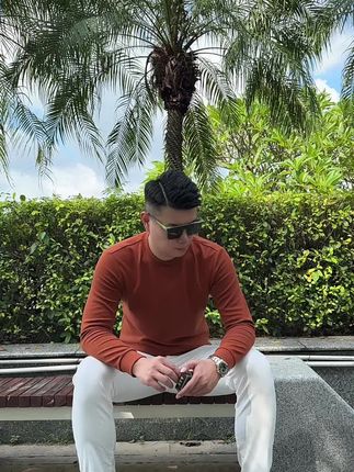 爱马橙 修身四面弹秋冬T#型男穿搭 #男装 #穿衣显瘦