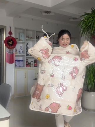 哎哟喂,这种挡风被还真没见过 #福利价 #电动车挡风被 #俩小胖挡风被 #反季特卖 #性价比