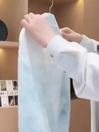 #好物推荐🔥 #爆款热卖中  【韩哥女装】欧版欧货设计师冷雾蓝拼接蕾丝时尚休闲衬衫8138-D7