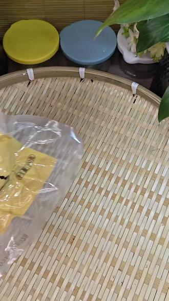 正宗腾冲合丰鲜饵丝,也可以发货了,真空包装,配料只有大米和水,软软糯糯的口感,还带有谷物的清香,满满都是家乡味道#云南特产之饵丝 #腾冲饵丝 #饵丝 #地方特色美食 #腾冲美食