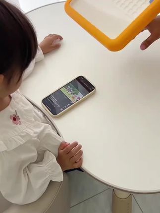 这个怎么摇晃也不撒落的玩具太懂妈妈了,给宝宝玩很放心,还能锻炼手眼协调培养专注力#盘点老公买的奇葩物品#动手动脑