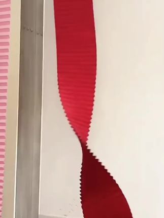 组装超简单但是很出片的灯笼瀑布 不管挂在婚房哪里都很有氛围感!#新婚好物 #备婚日常 #婚房布置