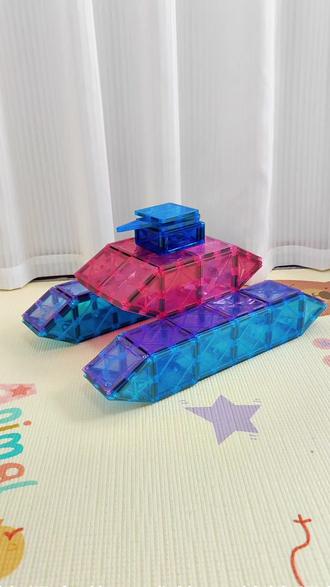 坦克出击 带娃搭起来 磁力片真的太太太好玩啦#磁力片 #磁力片玩法 #磁力片玩法教程 #磁力片拼图大全教程