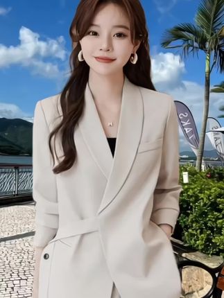 #穿出自己的风格 #穿出高级感 #穿出自信穿出美丽 #谁穿谁好看 #女人味十足