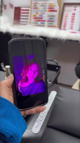 这位顾客,有点冒昧了#美甲师日常 #美甲 #上班丑关我下班什么事啊