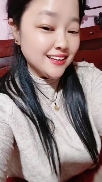 又要漂亮,又要身材好,又要顾家,又要会心疼人,又要会赚钱,又要上得厅堂,下得厨房,还要能提供情绪价值,还有无私奉献,天上的月亮你要不要我去给你摘下@抖音小助手 #男人比女人更现实#我想说做你的春秋大梦吧 梦里都有