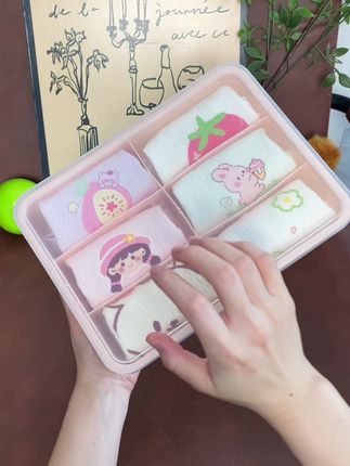 女孩子的内裤要勤洗勤换,试试这款a类纯棉面料的内裤,柔软亲肤又透气,一年四季都可以穿,弹力大,还是双层无骨缝制,女儿穿的舒服,妈妈才能放心!#面料舒适透气 #贴身衣物 #女童内裤 #内裤 #透气舒适