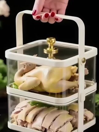 家人们谁懂啊!这蒋凤记上海醉鸡直接把我 CPU 香烧了!鸡皮脆得像踩碎夏天的冰渣子,“咯吱” 一声魂都勾走;鸡肉嫩得能飙汁,紧实得像健身教练的马甲线 —— 冷盘界居然藏着这种狠角色!陈酿黄酒像个调皮的精灵,偷偷钻进每一丝肉缝,连骨头都腌得会唱小曲儿。咸甜比拿捏得比对象的情绪还准,清爽到想原地开空调!最绝的是不用开火,开袋即食!撕开包装就能跟美味贴贴,配饭配酒都像给舌尖放烟花,大人小孩都爱吃,喜欢的家人们闭眼入,错过它简直对不起自己的胃! #舌尖上的味道   #蒋凤记  #上海醉鸡  #妈呀太香了#强烈推荐