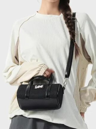 上热门#Lee新款斜挎包女生单肩包大容量手提包时尚上班休闲春夏挎包女包#百搭包包 #抖音小助手dou上热门