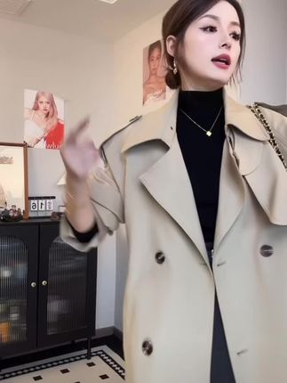 休闲短款风衣外套女2025秋新款双排扣小个子韩版高级感卡其色大衣#穿出高级感 #显高显瘦穿搭
