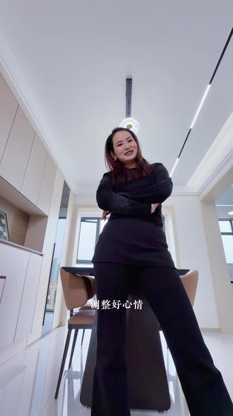 您乘坐的2025次列车即将到站 即刻准备换乘2026次列车 #拍摄技巧 #第一视角 #手机摄影 #创作人计划 #2025