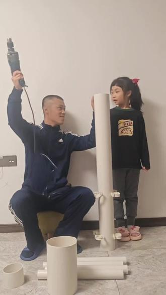 #手工#中国航天 #废物利用 孩子的数学作业,要数学图形。这个应该能加点分了吧!这届家长太卷了!@小鱼蛋