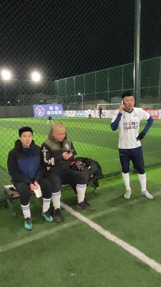 来就行我奉陪到底!#唯有足球不可辜负 #业余足球 #坑队友 #足球搞笑视频