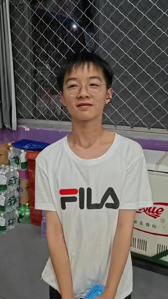 叶鸿飞同学中考成绩747分,体育总分45.5分 #中考 #体育中考