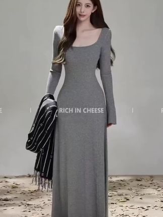 姐妹们快来试试这个草安堂洗面奶,它含有烟酰胺,可以美白肌肤,还能收缩毛孔,让皮肤变得细腻光滑。它是清爽的质地,用起来温和不刺激,非常适合日常护肤,赶紧入手吧!#优雅气质 #高级感穿搭 #穿搭分享 #女神 #美出高级感