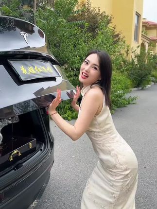 法国原瓶原装进口,还送整套酒具,才一百多!支持全网比价,比不过直接退。#法国AOP #进口红酒 #好喝不贵 #干红葡萄酒 #葡萄酒