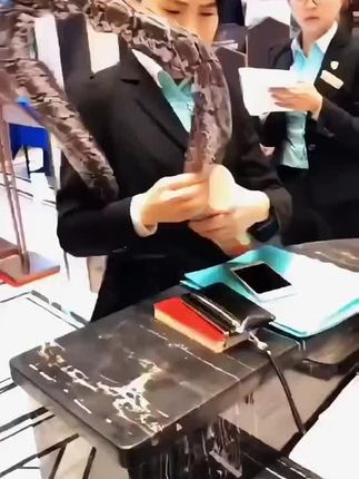 #笑死人不偿命系列 #是时候展现真正的技术了 #防不胜防的套路 #看一遍笑一遍