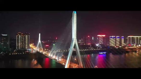 “未经风雨,休言大度”
#情绪短片 #inmyfeelings #拍出电影感#抖音精选#纽约
