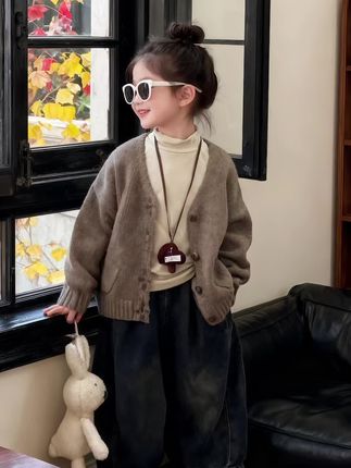 #秋冬穿搭新鲜感在线 #通勤穿搭万能配色公式 #早秋贵气感穿搭 #早秋冷冽又随性的气质穿搭 #宝宝日常穿搭碎片太酷了 @抖加🔥上热门🔥dou+🔥热点宝 @抖音创作小助手 @DOU+小助手