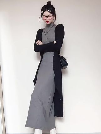 【2025秋季新款女法式高级感针织开衫收腰显瘦包臀露肩挂脖连衣裙】#秋季新款#法式高级感#针织开衫#收腰显瘦#包臀挂脖裙